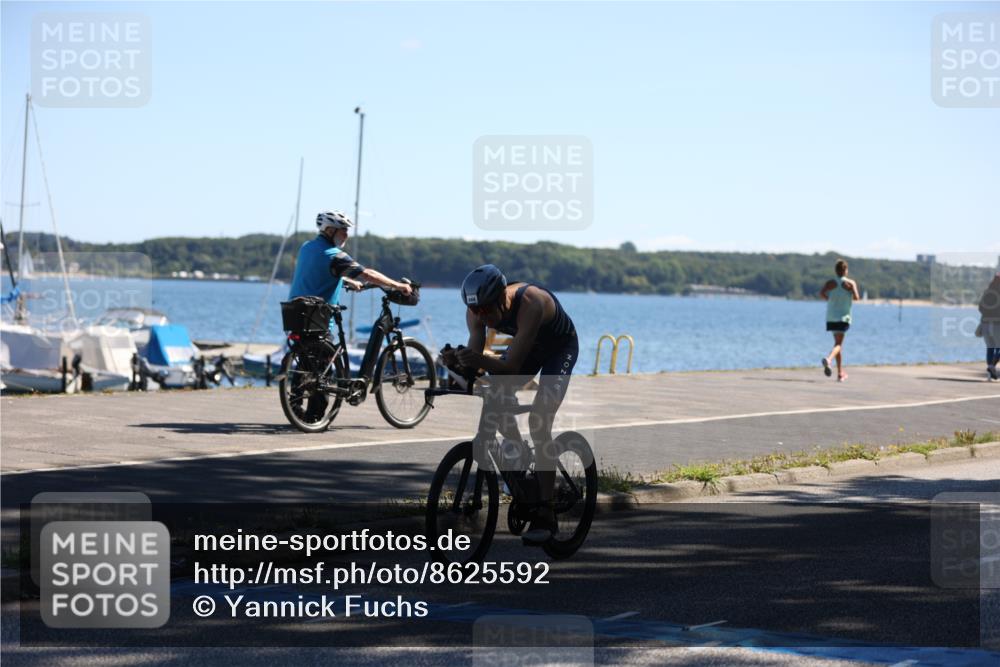 17.08.2025 - KN Förde Triathlon 2025 Yannick Fuchs http://msf.ph/oto/8625592 17.08.2025 12:50:12 Radfahren 408, 440, 442, 466 meine-sportfotos.de
