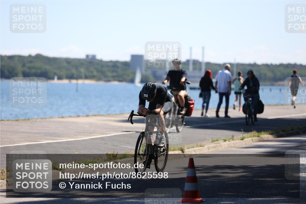 17.08.2025 - KN Förde Triathlon 2025 Yannick Fuchs http://msf.ph/oto/8625598 17.08.2025 12:50:19 Radfahren 416, 433, 440, 408, 442, 466 meine-sportfotos.de