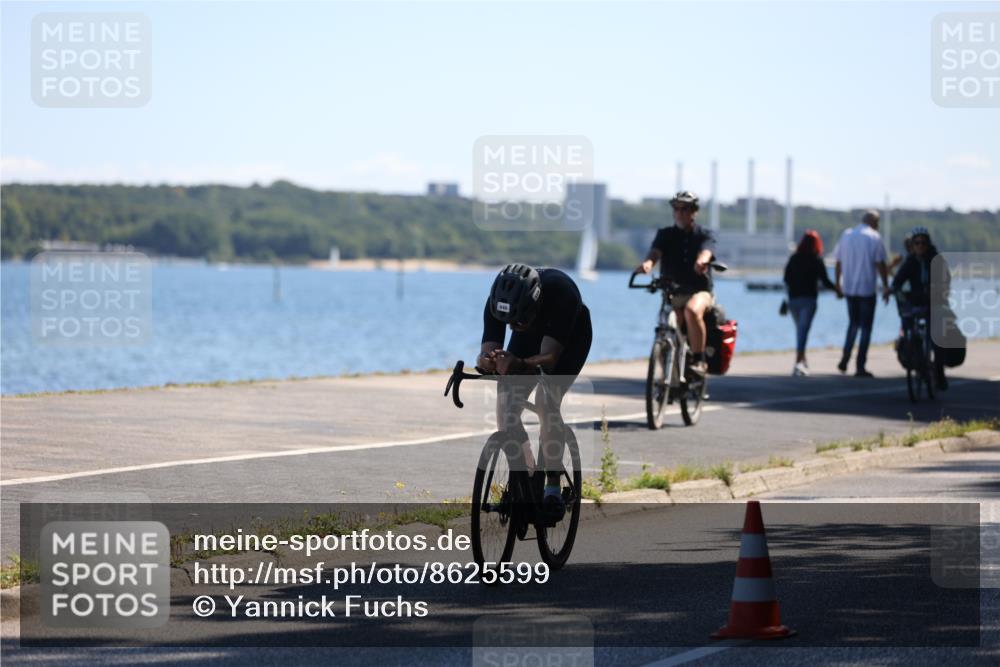 17.08.2025 - KN Förde Triathlon 2025 Yannick Fuchs http://msf.ph/oto/8625599 17.08.2025 12:50:19 Radfahren 416, 433, 440, 408, 442, 466 meine-sportfotos.de