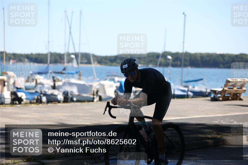 17.08.2025 - KN Förde Triathlon 2025 Yannick Fuchs http://msf.ph/oto/8625602 17.08.2025 12:50:20 Radfahren 416, 433, 440, 408, 466 meine-sportfotos.de