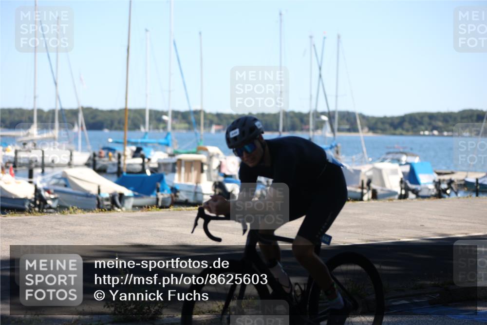 17.08.2025 - KN Förde Triathlon 2025 Yannick Fuchs http://msf.ph/oto/8625603 17.08.2025 12:50:20 Radfahren 416, 433, 440, 408, 466 meine-sportfotos.de