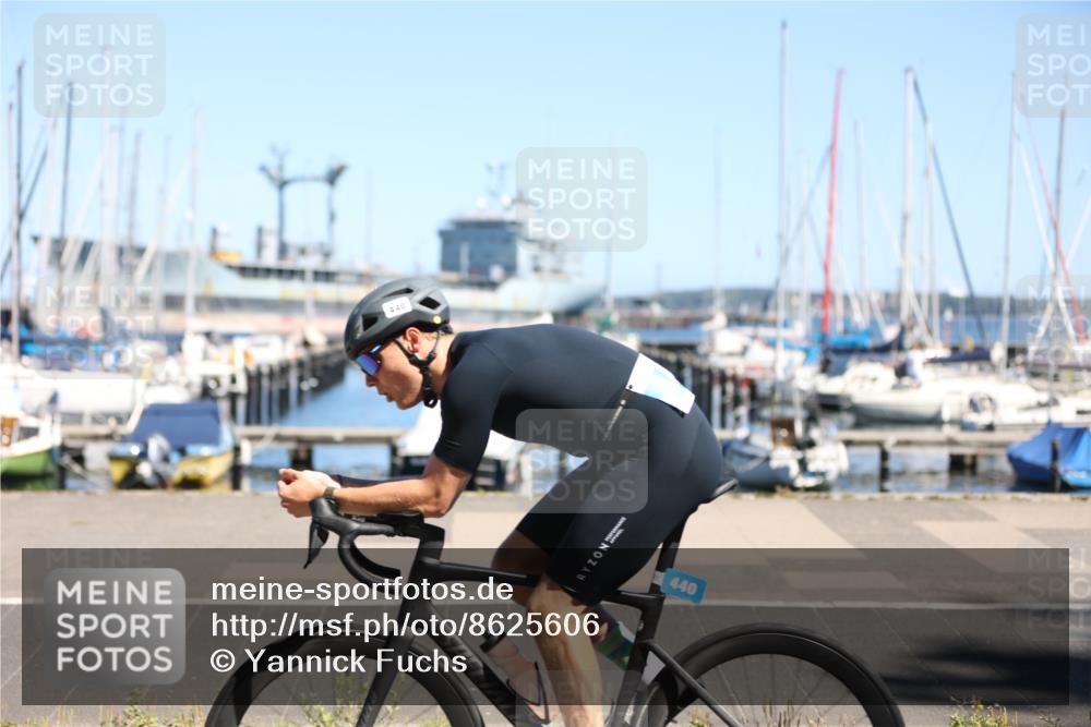 17.08.2025 - KN Förde Triathlon 2025 Yannick Fuchs http://msf.ph/oto/8625606 17.08.2025 12:50:21 Radfahren 416, 433, 440 meine-sportfotos.de