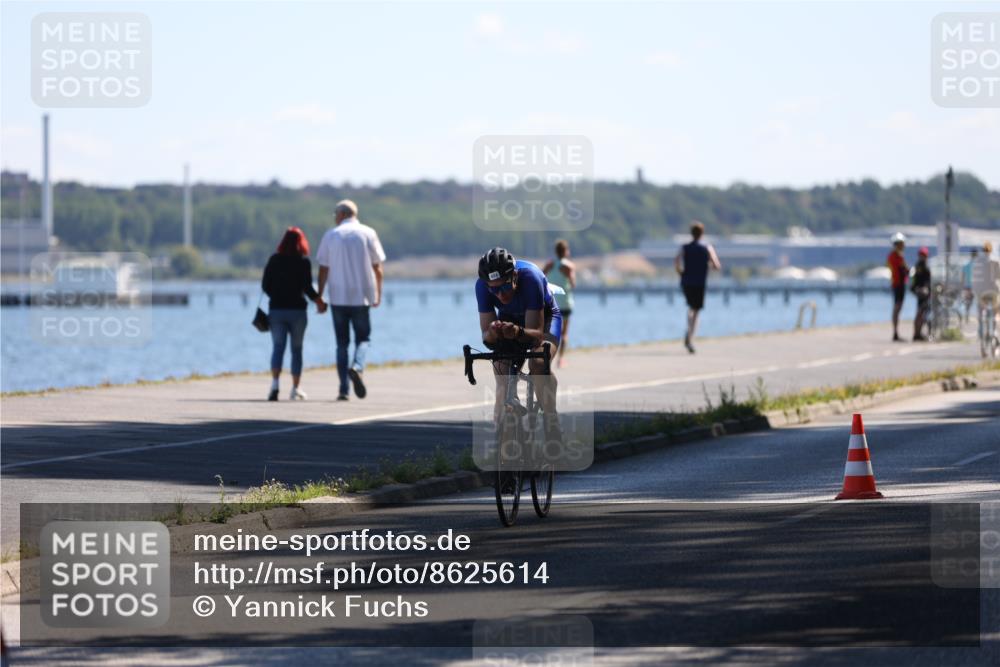 17.08.2025 - KN Förde Triathlon 2025 Yannick Fuchs http://msf.ph/oto/8625614 17.08.2025 12:50:25 Radfahren 395, 416, 433, 416, 440 meine-sportfotos.de