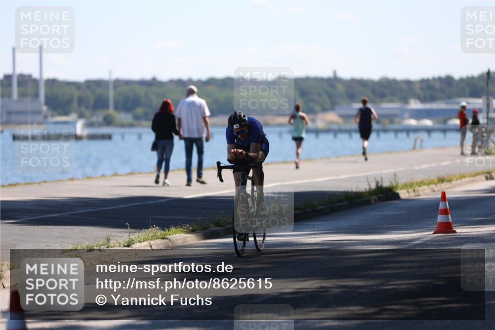 17.08.2025 - KN Förde Triathlon 2025 Yannick Fuchs http://msf.ph/oto/8625615 17.08.2025 12:50:26 Radfahren 395, 433, 450, 416, 440 meine-sportfotos.de