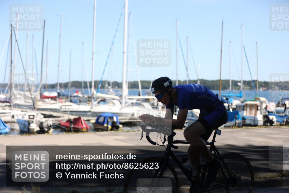 17.08.2025 - KN Förde Triathlon 2025 Yannick Fuchs http://msf.ph/oto/8625623 17.08.2025 12:50:28 Radfahren 395, 433, 450, 416, 440 meine-sportfotos.de