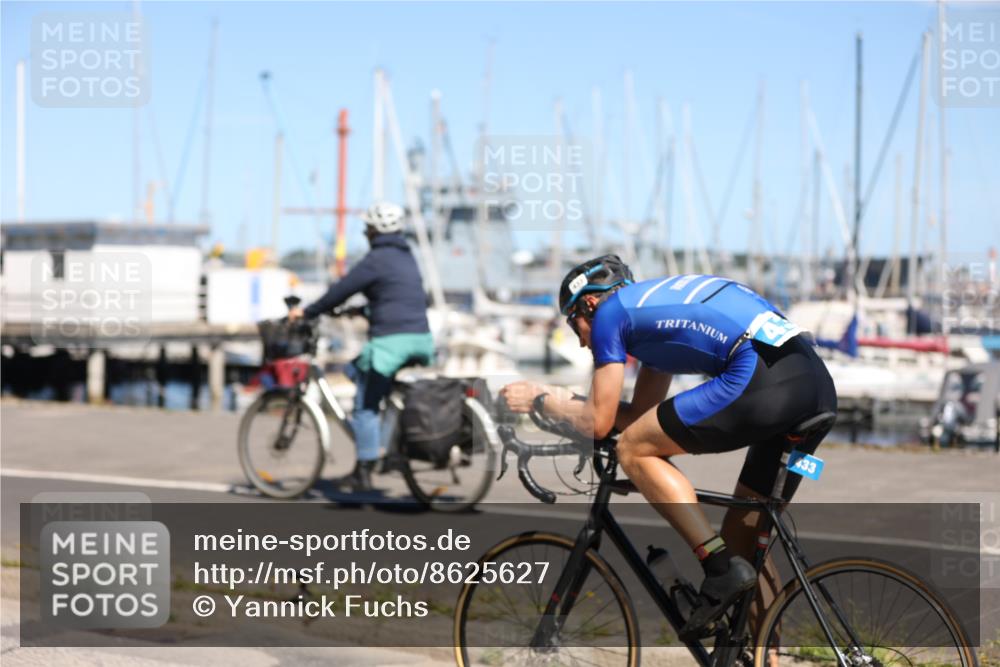 17.08.2025 - KN Förde Triathlon 2025 Yannick Fuchs http://msf.ph/oto/8625627 17.08.2025 12:50:29 Radfahren 395, 403, 433, 450, 416, 433 meine-sportfotos.de
