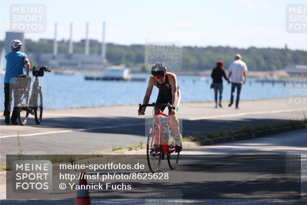 17.08.2025 - KN Förde Triathlon 2025 Yannick Fuchs http://msf.ph/oto/8625628 17.08.2025 12:50:32 Radfahren 395, 403, 439, 450, 433 meine-sportfotos.de