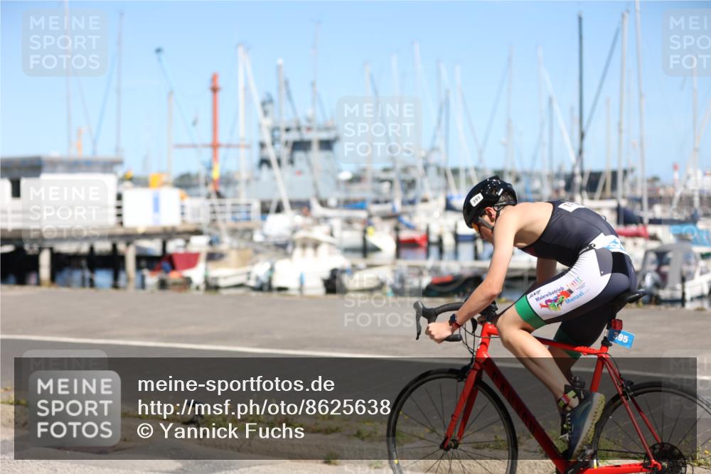 17.08.2025 - KN Förde Triathlon 2025 Yannick Fuchs http://msf.ph/oto/8625638 17.08.2025 12:50:35 Radfahren 395, 403, 439, 450, 395, 433 meine-sportfotos.de