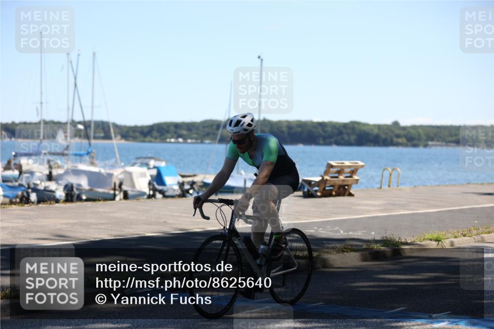 17.08.2025 - KN Förde Triathlon 2025 Yannick Fuchs http://msf.ph/oto/8625640 17.08.2025 12:50:36 Radfahren 403, 428, 439, 450, 395 meine-sportfotos.de