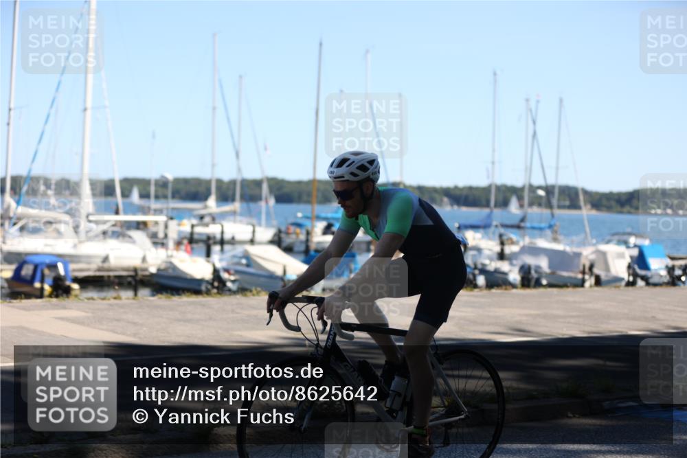 17.08.2025 - KN Förde Triathlon 2025 Yannick Fuchs http://msf.ph/oto/8625642 17.08.2025 12:50:37 Radfahren 403, 428, 439, 450, 395 meine-sportfotos.de
