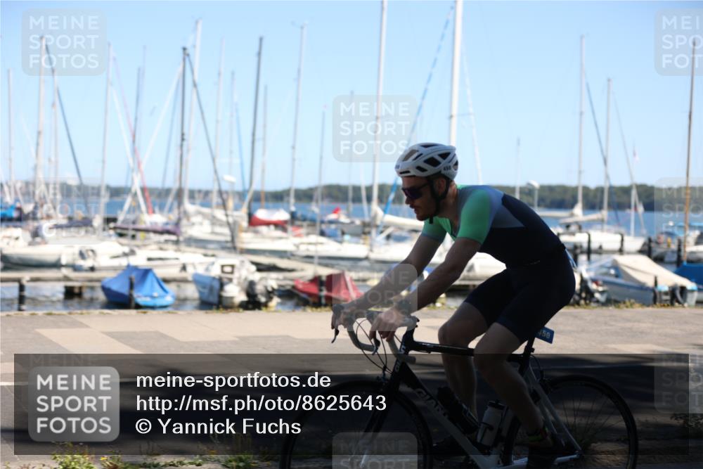 17.08.2025 - KN Förde Triathlon 2025 Yannick Fuchs http://msf.ph/oto/8625643 17.08.2025 12:50:37 Radfahren 403, 428, 439, 450, 395 meine-sportfotos.de