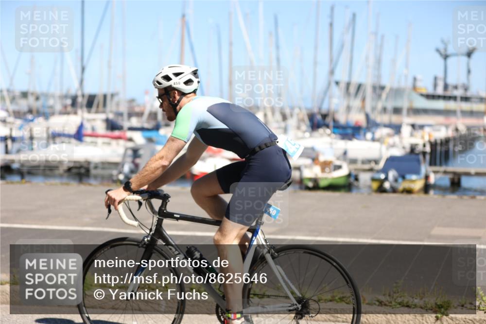 17.08.2025 - KN Förde Triathlon 2025 Yannick Fuchs http://msf.ph/oto/8625646 17.08.2025 12:50:37 Radfahren 403, 428, 439, 450, 395 meine-sportfotos.de