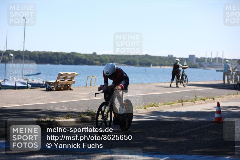 17.08.2025 - KN Förde Triathlon 2025 Yannick Fuchs http://msf.ph/oto/8625650 17.08.2025 12:50:39 Radfahren 403, 428, 439, 395, 450 meine-sportfotos.de