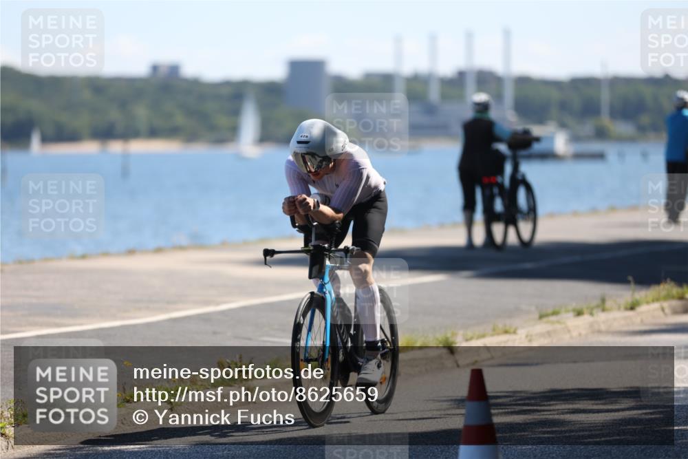 17.08.2025 - KN Förde Triathlon 2025 Yannick Fuchs http://msf.ph/oto/8625659 17.08.2025 12:50:45 Radfahren 428, 403, 439 meine-sportfotos.de