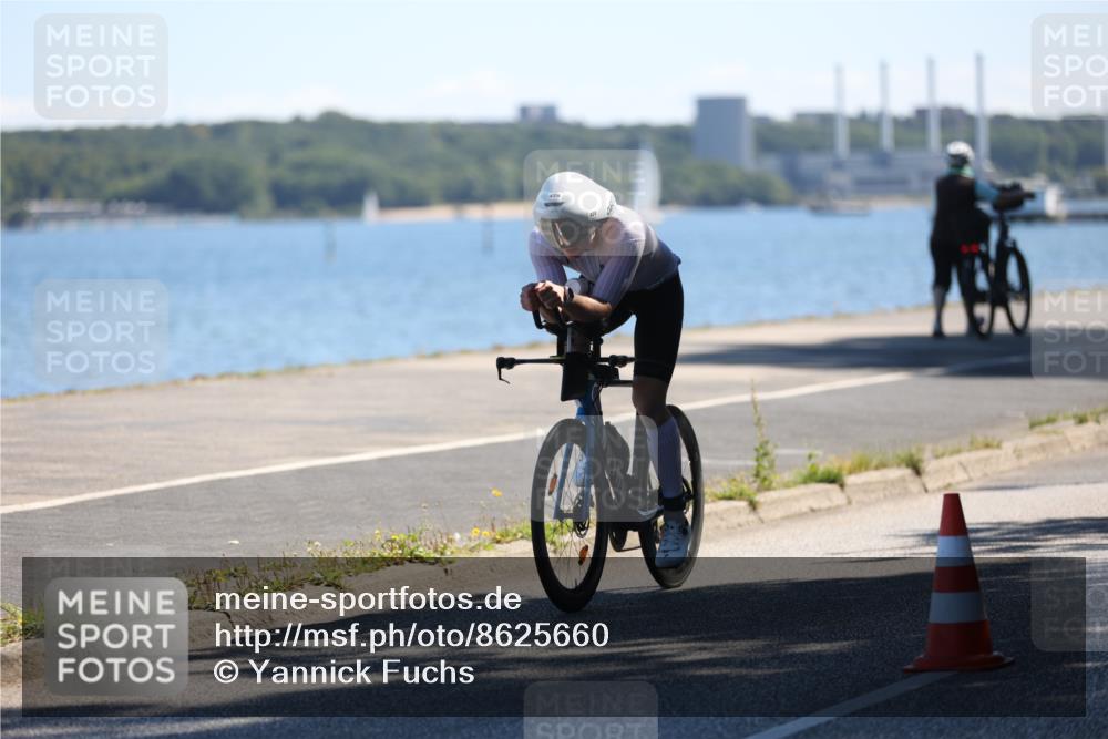 17.08.2025 - KN Förde Triathlon 2025 Yannick Fuchs http://msf.ph/oto/8625660 17.08.2025 12:50:45 Radfahren 428, 403, 439 meine-sportfotos.de