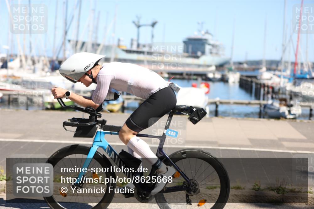 17.08.2025 - KN Förde Triathlon 2025 Yannick Fuchs http://msf.ph/oto/8625668 17.08.2025 12:50:47 Radfahren 428, 403, 439 meine-sportfotos.de