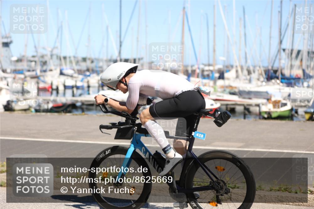 17.08.2025 - KN Förde Triathlon 2025 Yannick Fuchs http://msf.ph/oto/8625669 17.08.2025 12:50:47 Radfahren 428, 403, 439 meine-sportfotos.de