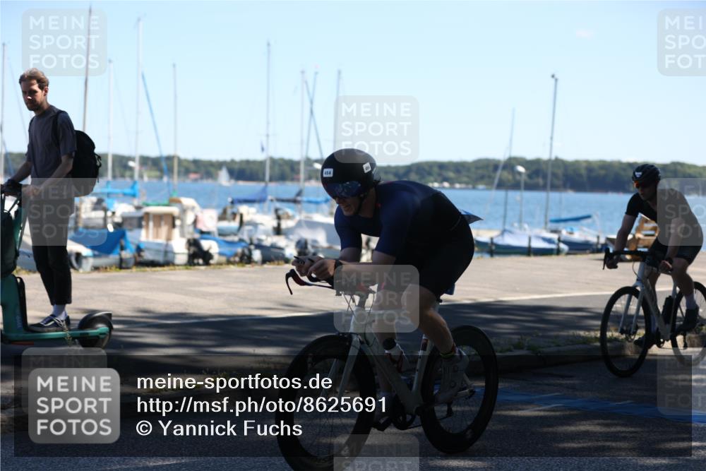 17.08.2025 - KN Förde Triathlon 2025 Yannick Fuchs http://msf.ph/oto/8625691 17.08.2025 12:51:10 Radfahren 424, 425, 446, 447, 454, 464, 441, 456, 464 meine-sportfotos.de