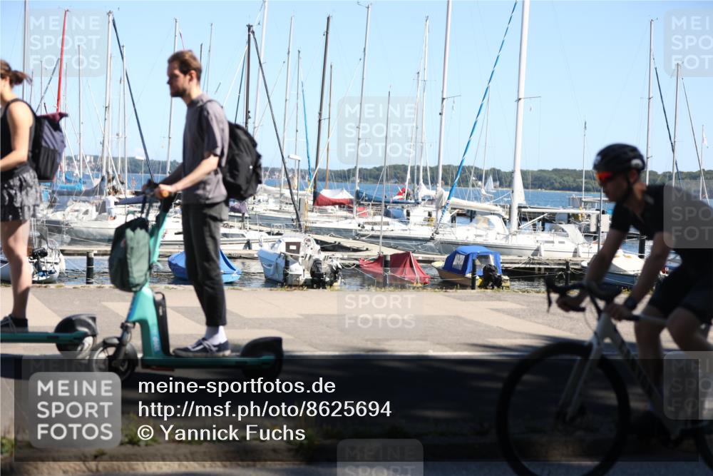 17.08.2025 - KN Förde Triathlon 2025 Yannick Fuchs http://msf.ph/oto/8625694 17.08.2025 12:51:11 Radfahren 424, 425, 446, 447, 454, 441, 456, 464 meine-sportfotos.de