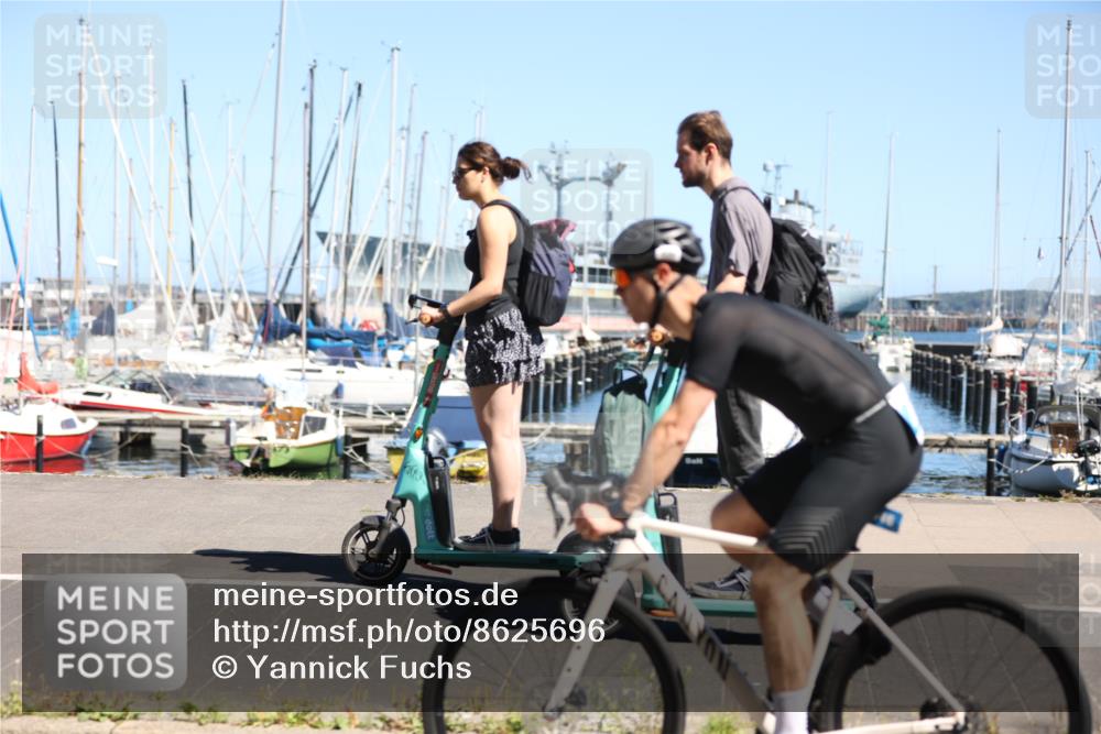 17.08.2025 - KN Förde Triathlon 2025 Yannick Fuchs http://msf.ph/oto/8625696 17.08.2025 12:51:12 Radfahren 424, 425, 446, 447, 454, 425, 454, 464 meine-sportfotos.de