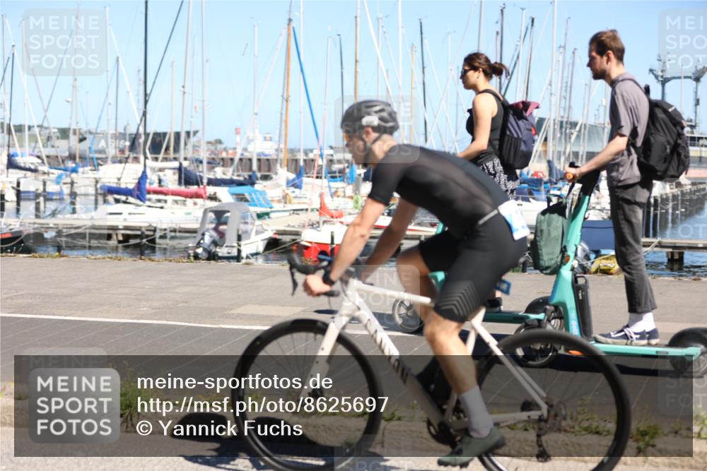 17.08.2025 - KN Förde Triathlon 2025 Yannick Fuchs http://msf.ph/oto/8625697 17.08.2025 12:51:12 Radfahren 424, 425, 446, 447, 454, 425, 454, 464 meine-sportfotos.de
