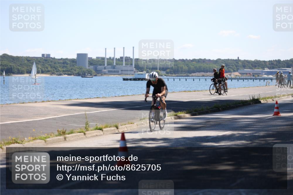 17.08.2025 - KN Förde Triathlon 2025 Yannick Fuchs http://msf.ph/oto/8625705 17.08.2025 12:51:29 Radfahren 408, 431, 434, 445, 457, 458, 466 meine-sportfotos.de