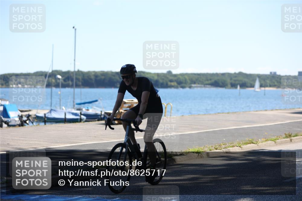 17.08.2025 - KN Förde Triathlon 2025 Yannick Fuchs http://msf.ph/oto/8625717 17.08.2025 12:51:38 Radfahren 430, 434, 458, 466, 408, 431, 445, 457, 466 meine-sportfotos.de