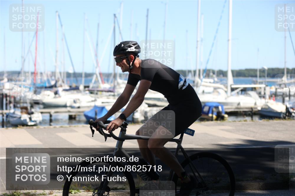 17.08.2025 - KN Förde Triathlon 2025 Yannick Fuchs http://msf.ph/oto/8625718 17.08.2025 12:51:39 Radfahren 430, 434, 458, 408, 431, 445, 457, 466 meine-sportfotos.de