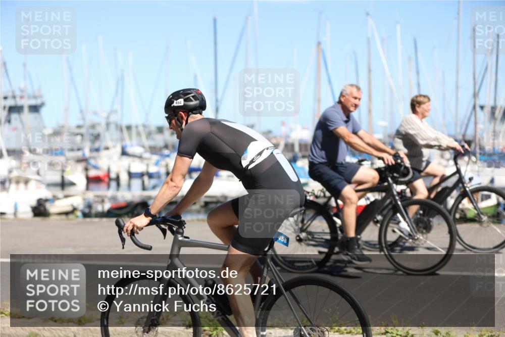17.08.2025 - KN Förde Triathlon 2025 Yannick Fuchs http://msf.ph/oto/8625721 17.08.2025 12:51:39 Radfahren 430, 434, 458, 408, 431, 445, 457, 466 meine-sportfotos.de