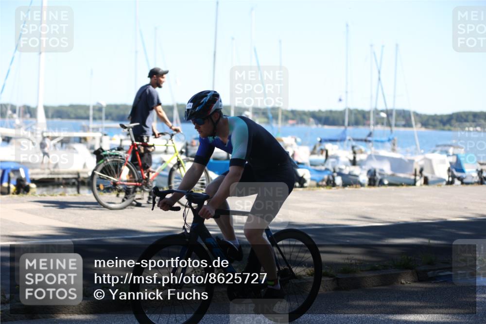 17.08.2025 - KN Förde Triathlon 2025 Yannick Fuchs http://msf.ph/oto/8625727 17.08.2025 12:51:53 Radfahren 403, 416, 433, 440, 473, 430 meine-sportfotos.de