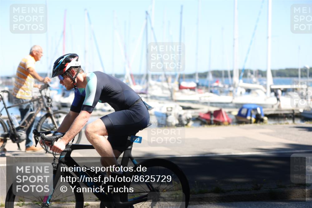 17.08.2025 - KN Förde Triathlon 2025 Yannick Fuchs http://msf.ph/oto/8625729 17.08.2025 12:51:53 Radfahren 403, 416, 433, 440, 473, 430 meine-sportfotos.de