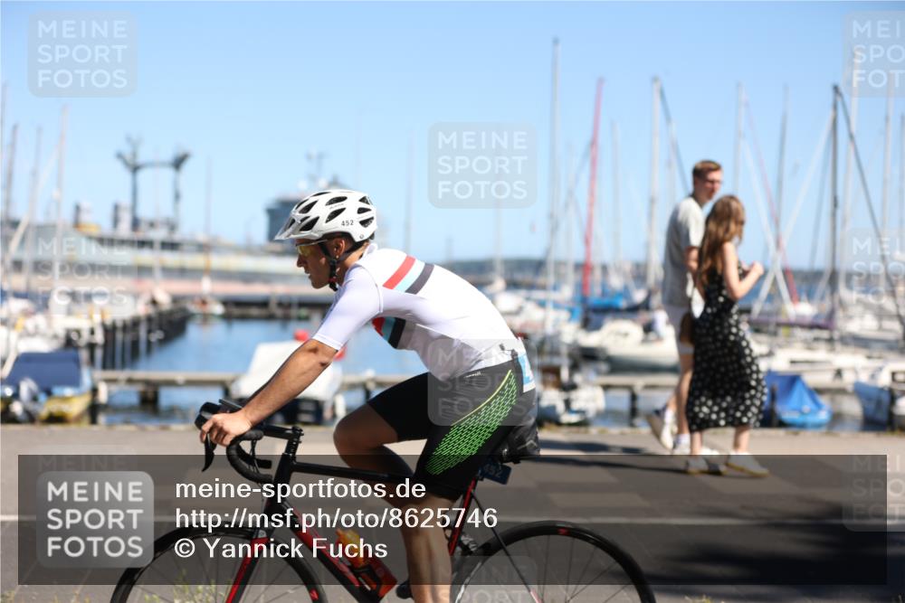 17.08.2025 - KN Förde Triathlon 2025 Yannick Fuchs http://msf.ph/oto/8625746 17.08.2025 12:52:05 Radfahren 395, 450, 452, 403, 416 meine-sportfotos.de