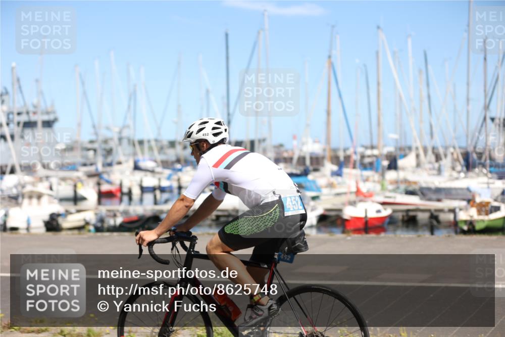 17.08.2025 - KN Förde Triathlon 2025 Yannick Fuchs http://msf.ph/oto/8625748 17.08.2025 12:52:05 Radfahren 395, 450, 452, 403, 416 meine-sportfotos.de