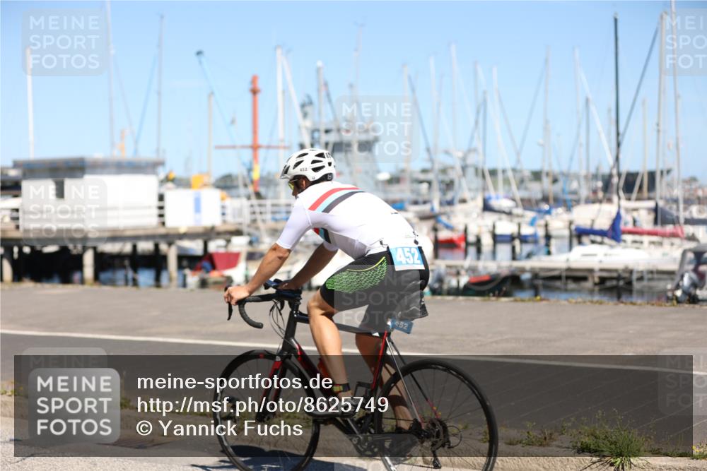 17.08.2025 - KN Förde Triathlon 2025 Yannick Fuchs http://msf.ph/oto/8625749 17.08.2025 12:52:05 Radfahren 395, 450, 452, 403, 416 meine-sportfotos.de