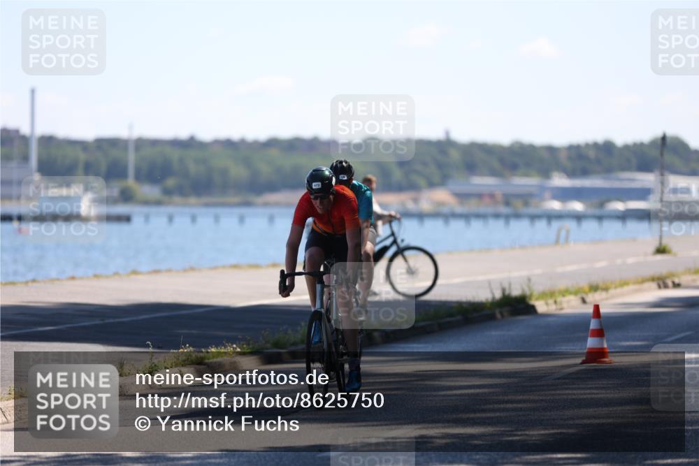 17.08.2025 - KN Förde Triathlon 2025 Yannick Fuchs http://msf.ph/oto/8625750 17.08.2025 12:52:14 Radfahren 395, 428, 437, 448, 472, 450 meine-sportfotos.de