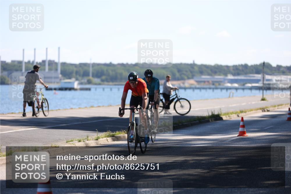 17.08.2025 - KN Förde Triathlon 2025 Yannick Fuchs http://msf.ph/oto/8625751 17.08.2025 12:52:14 Radfahren 395, 428, 437, 448, 472, 450 meine-sportfotos.de