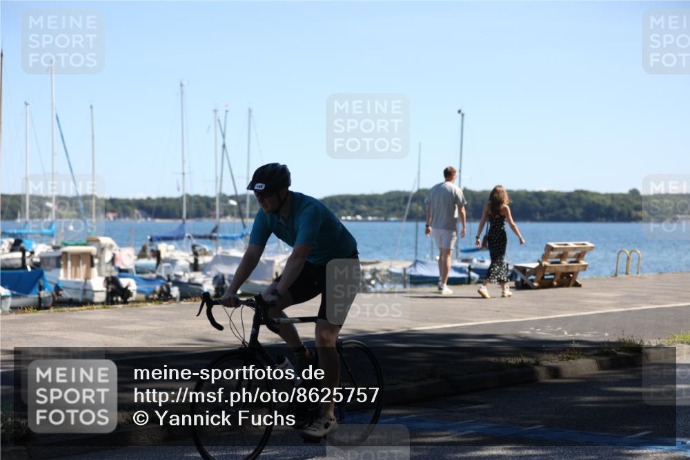 17.08.2025 - KN Förde Triathlon 2025 Yannick Fuchs http://msf.ph/oto/8625757 17.08.2025 12:52:17 Radfahren 395, 428, 437, 448, 472, 395, 450 meine-sportfotos.de