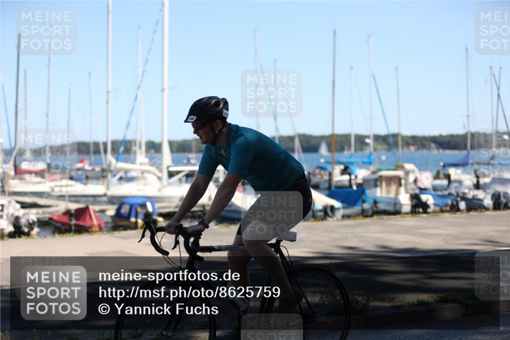 17.08.2025 - KN Förde Triathlon 2025 Yannick Fuchs http://msf.ph/oto/8625759 17.08.2025 12:52:17 Radfahren 395, 428, 437, 448, 472, 395, 450 meine-sportfotos.de