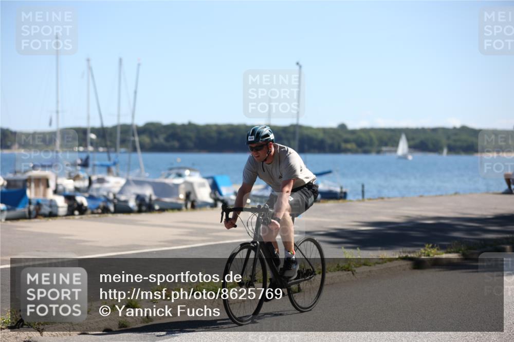 17.08.2025 - KN Förde Triathlon 2025 Yannick Fuchs http://msf.ph/oto/8625769 17.08.2025 12:52:47 Radfahren 402, 404, 426, 445, 446, 460, 464, 426 meine-sportfotos.de