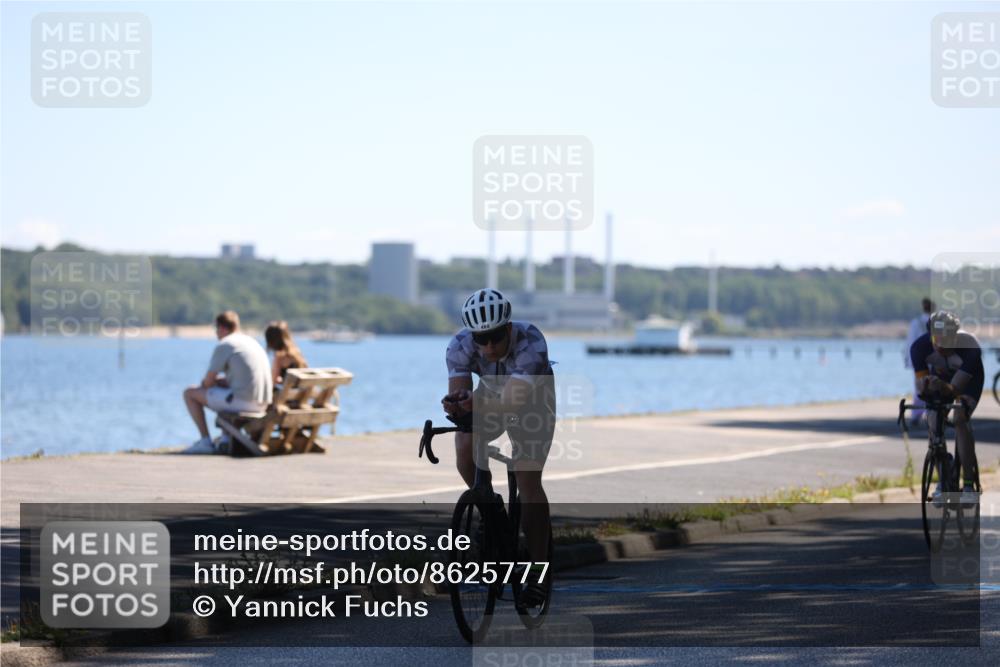 17.08.2025 - KN Förde Triathlon 2025 Yannick Fuchs http://msf.ph/oto/8625777 17.08.2025 12:52:54 Radfahren 402, 445, 460, 404, 446, 464 meine-sportfotos.de