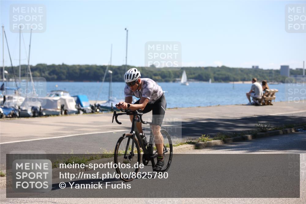 17.08.2025 - KN Förde Triathlon 2025 Yannick Fuchs http://msf.ph/oto/8625780 17.08.2025 12:52:55 Radfahren 402, 445, 460, 404, 446, 464 meine-sportfotos.de
