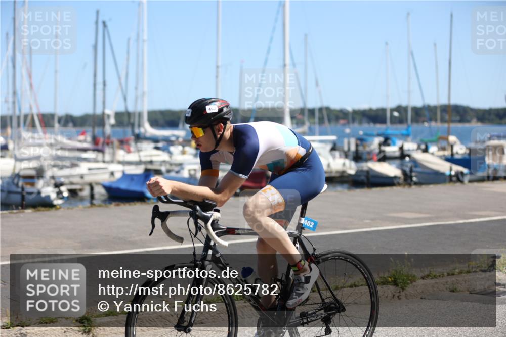 17.08.2025 - KN Förde Triathlon 2025 Yannick Fuchs http://msf.ph/oto/8625782 17.08.2025 12:52:56 Radfahren 402, 445, 460, 402, 404, 460, 464 meine-sportfotos.de