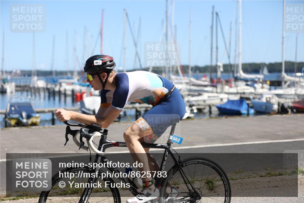 17.08.2025 - KN Förde Triathlon 2025 Yannick Fuchs http://msf.ph/oto/8625783 17.08.2025 12:52:56 Radfahren 402, 445, 460, 402, 404, 460, 464 meine-sportfotos.de