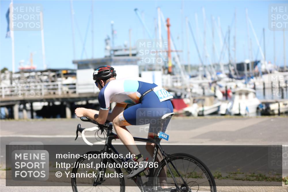 17.08.2025 - KN Förde Triathlon 2025 Yannick Fuchs http://msf.ph/oto/8625786 17.08.2025 12:52:57 Radfahren 445, 402, 460, 464 meine-sportfotos.de