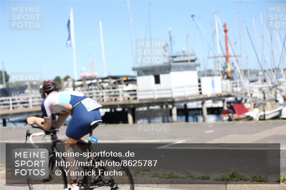 17.08.2025 - KN Förde Triathlon 2025 Yannick Fuchs http://msf.ph/oto/8625787 17.08.2025 12:52:57 Radfahren 445, 402, 460, 464 meine-sportfotos.de