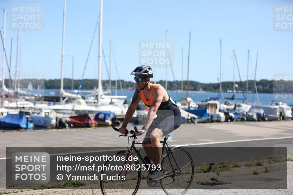 17.08.2025 - KN Förde Triathlon 2025 Yannick Fuchs http://msf.ph/oto/8625793 17.08.2025 12:53:13 Radfahren 434, 458, 483, 483 meine-sportfotos.de