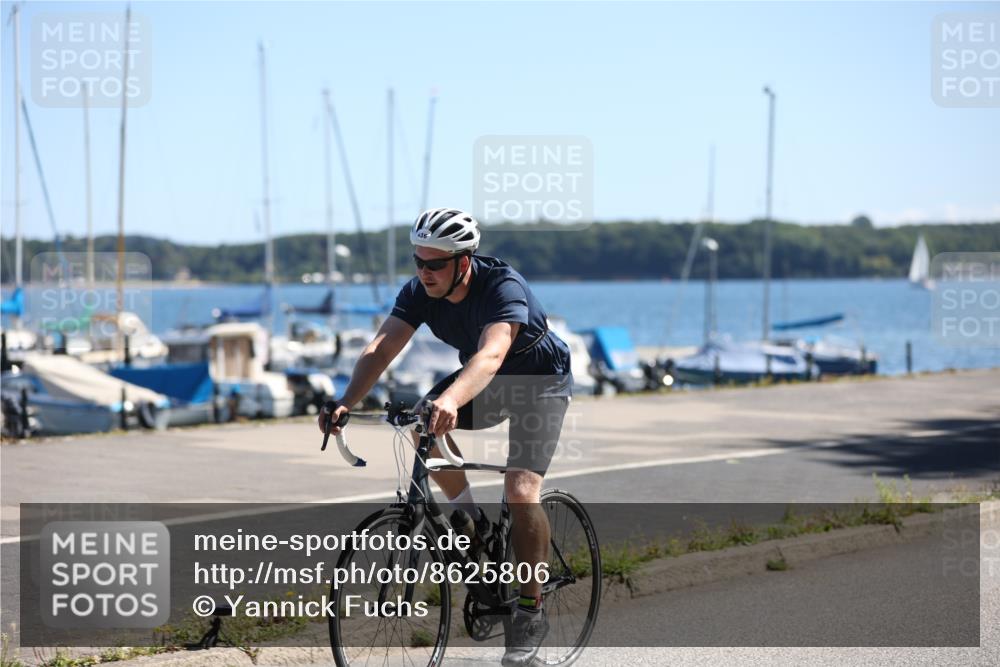 17.08.2025 - KN Förde Triathlon 2025 Yannick Fuchs http://msf.ph/oto/8625806 17.08.2025 12:53:26 Radfahren 411, 430, 435, 436, 461, 473, 476, 509 meine-sportfotos.de