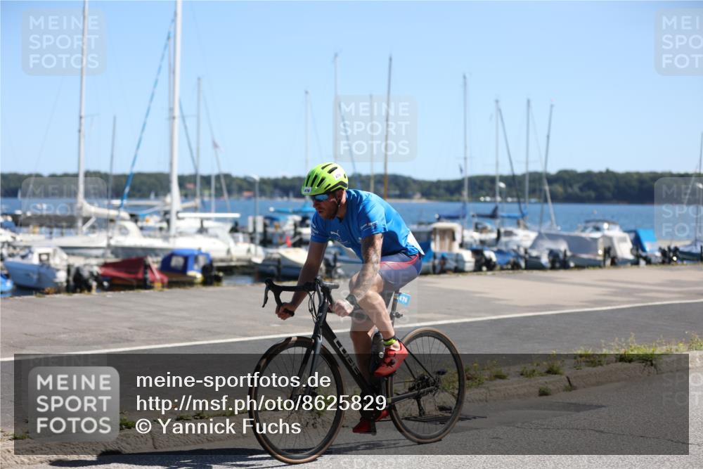 17.08.2025 - KN Förde Triathlon 2025 Yannick Fuchs http://msf.ph/oto/8625829 17.08.2025 12:53:35 Radfahren 401, 418, 432, 452, 465, 471, 472, 476, 493, 411, 430, 435, 461, 473, 476, 509 meine-sportfotos.de