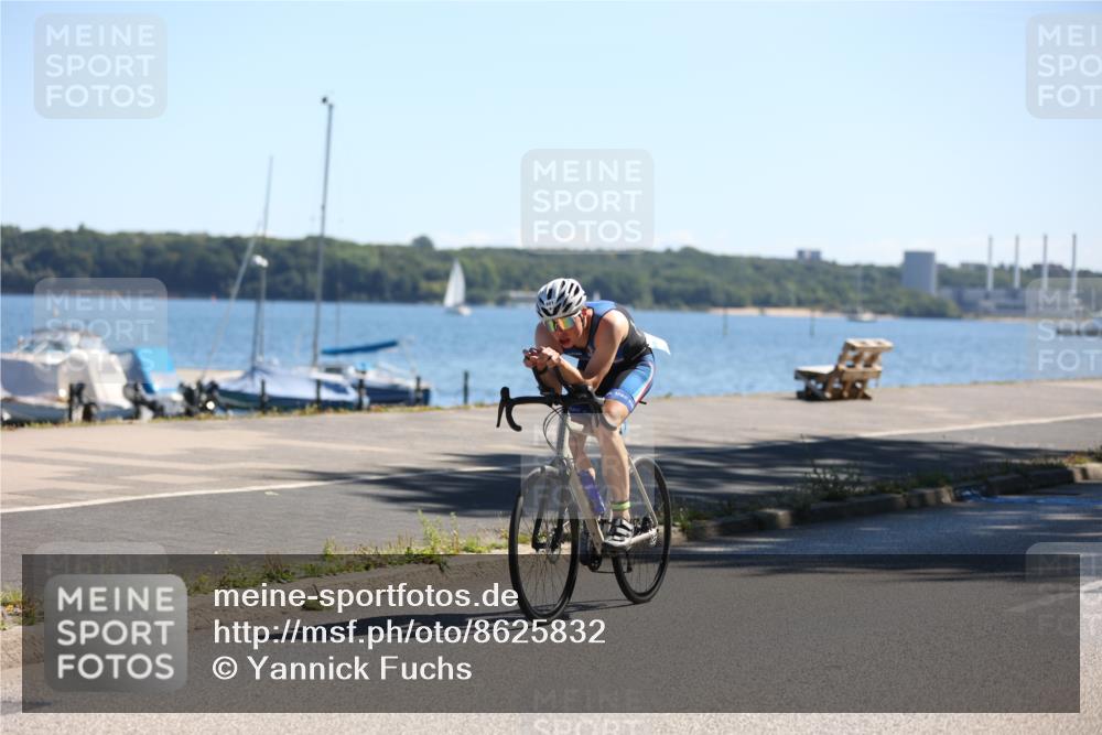 17.08.2025 - KN Förde Triathlon 2025 Yannick Fuchs http://msf.ph/oto/8625832 17.08.2025 12:53:38 Radfahren 401, 418, 432, 452, 465, 471, 472, 493, 430, 473, 476, 509 meine-sportfotos.de