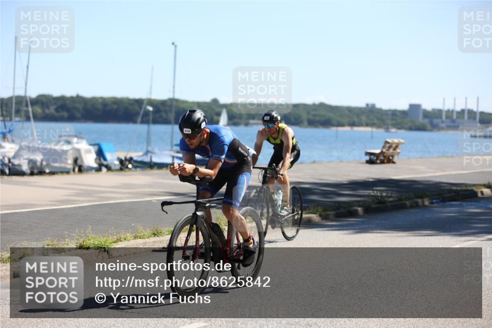 17.08.2025 - KN Förde Triathlon 2025 Yannick Fuchs http://msf.ph/oto/8625842 17.08.2025 12:53:42 Radfahren 418, 432, 452, 465, 472, 493, 401, 432, 471 meine-sportfotos.de